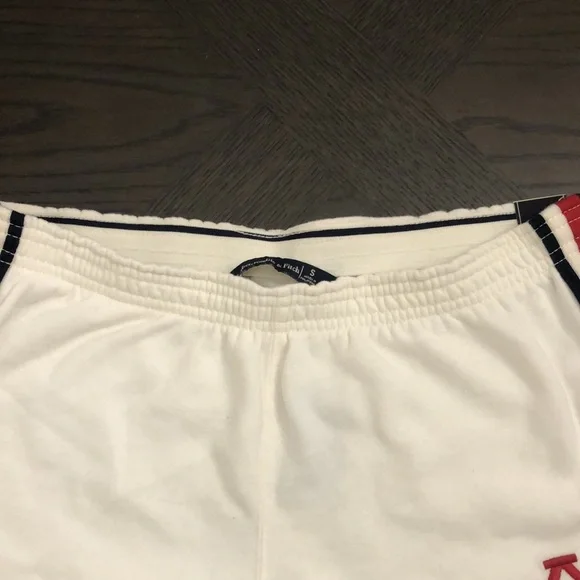 Women’s Brand New Abercrombie & Fitch White Shorts with Red and Blue Accents - Picture 6 of 11